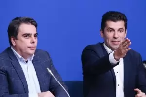 Те му бутнаха правителството, а той взе, че ги изгони