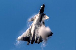 Канадската армия обвини китайските военновъздушни сили в непрофесионално поведение което