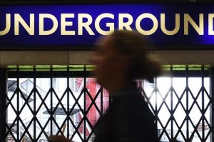 Великобритания ще бъде парализирана тази седмица от невиждана от десетки