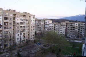 Засиленото търсене на жилища довежда до абсурди и в сайтовете