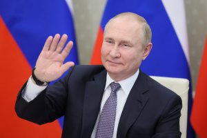 Руският президент Владимир Путин ще напусне за пръв път страната