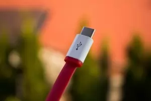 От 2024 г. зарядните с USB-C стават задължителни за всички смартфони