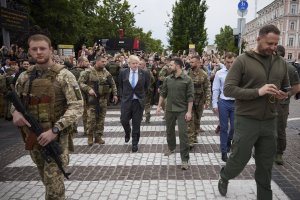 Британският премиер Борис Джонсън обяви от Киев програма за обучение