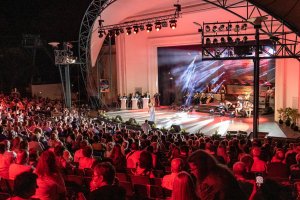 Националният песенен конкурс Бургас и морето ще се състои за