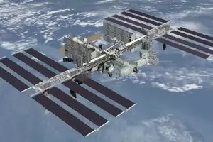 Москва отлага прибирането на трима космонавти