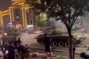 Мрачни кадри напомнящи кървавите събития от пл Тянанмън през 1989