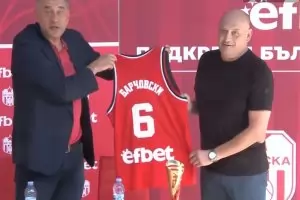 ЦСКА се завърна в баскетболния елит с треньор Росен Барчовски