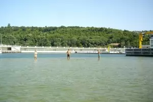 Варненската община гласува 
поредни суми за абсурден пристан 