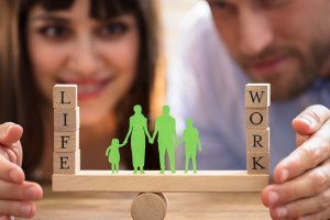 Репродуктивният идеал на българите се развива в положителна посока за