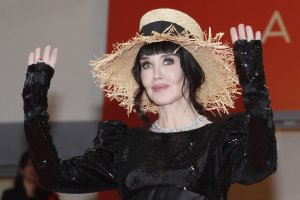 Скоро не сте чували нищо за нея Изабел Аджани е