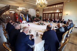 Военни делегации от Русия и Украйна проведоха в Истабул първите