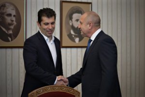 Националният съвет на БСП заседава в момента за да вземе