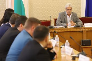 Не се състоя очакваното от дълго време изслушане на премиера