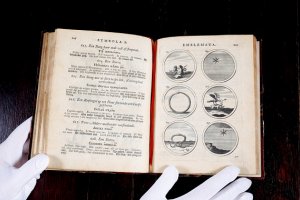 Изложба Първият руски арт директор посветена на 350 годишнината на Петър