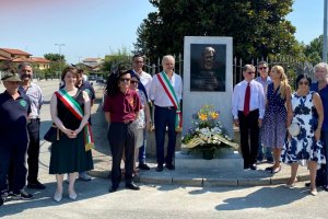 Нова улица която носи името на българския поет и революционер