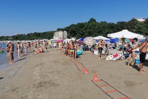 Над 17 000 ученици и учители от 592 училища във