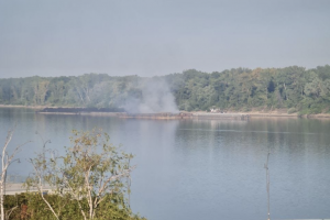 Трета седмица властите на три държави бездействат за поредната екологична