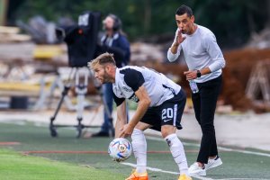 Ако слушаме българските треньори и футболисти сезонът трябва да започва