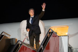 Държавният секретар на САЩ Антъни Блинкен започна днес обиколка из няколко