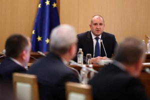 Една голяма тайна съпровожда близкото политическо бъдеще на България Известна