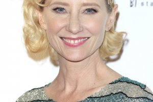 Не се очаква американската актриса Ан Хеш да оцелее съобщава