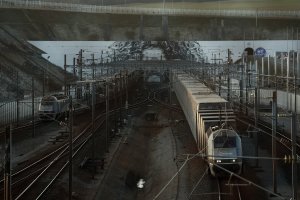 Стотици пътници останаха блокирани под Ламанша след инцидент
