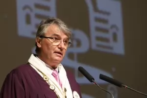 Ректорите поискаха не безплатно висше, а стипендии 