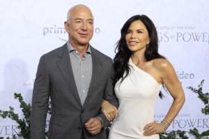 За сериала Властелинът на пръстените Пръстените на властта казват че