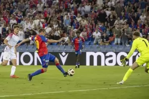 "ЦСКА-София" отпадна от "Базел" след безлична игра