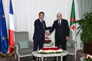 Макрон търси в Алжир газ въпреки болезненото минало
