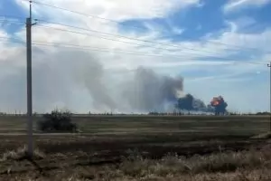 Над Крим се чуват нови взривове