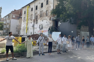 Въпреки протестите в Пловдив започна събарянето на още един от