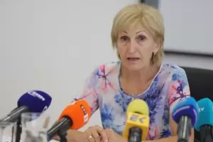 Сменената шефка на ДКК ще заведе дело