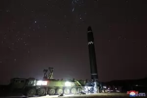 Северна Корея се обяви за ядрена държава