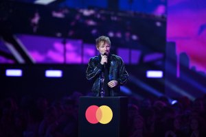 Отново съдят британския певец Ед Шийрън за плагиатство съобщи New