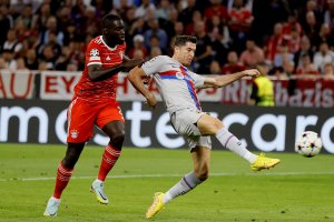 Германският футболен хегемон Байерн Мюнхен победи Барселона с 2 0 у