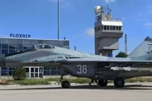 Бойните самолети се преместиха на летище Пловдив
