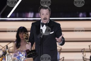 Сериалите Наследници и Тед Ласо взеха водещите статуетки Еми на