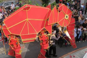 Тринайсет български и 15 чуждестранни трупи се очакват за участие