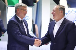 Държавният секретар на САЩ 2018–2021 Майк Помпео посети Овергаз където се