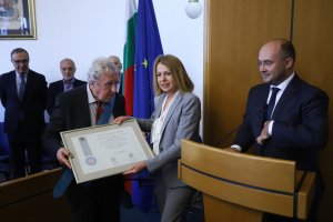 Времената на делене раждат застой за града ни каза кметът