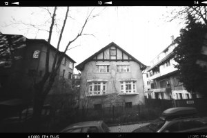 Фотографска инсталация Невидимите улици  на визуалния артист Лиляна Караджова и