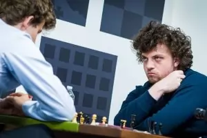 FIDE разследва твърденията за измама срещу Карлсен