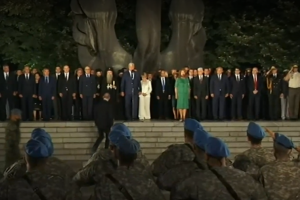 Руската посланичка Елеонора Митрофанова се появи изненадващо тази вечер на