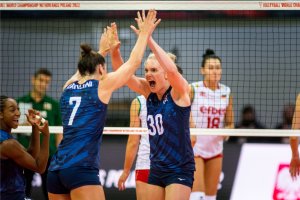 Волейболистките от националния отбор на България допуснаха трета поредна загуба