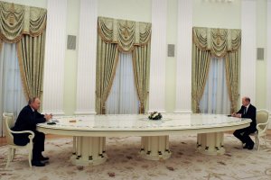 Германският канцлер Олаф Шолц призова днес в телефонен разговор руския