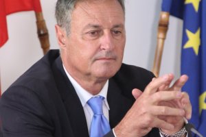 Сашо Йовков пак отложи решаването на казуса с поста на Кошлуков
