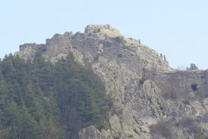 Крепостта Устра е една от най запазените в Родопите а и