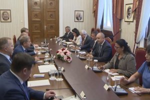 Президентът на руската нефтена компания Лукойл Вадим Воробьов изненадващо пристигна в