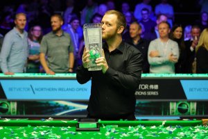 Марк Алън спечели домашното си Открито първенство на Северна Ирландия